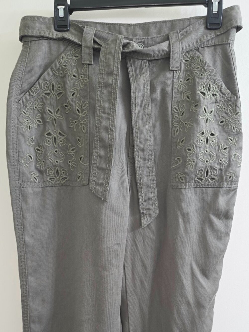 Venus size 8 Olive Green Embroidered Eyelet Tie-waist jogger pants